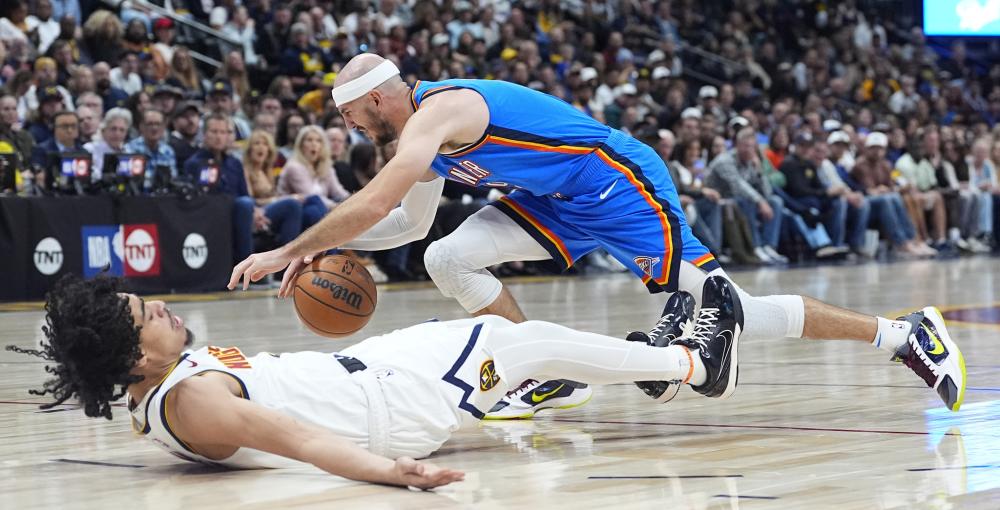 以微弱优势 以微弱优势